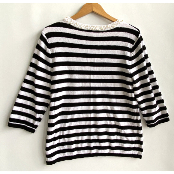 KARL LAGERFELD Parise Black & White Knit Sweater Top Pearl Neckline Size L - Picture 3 of 4